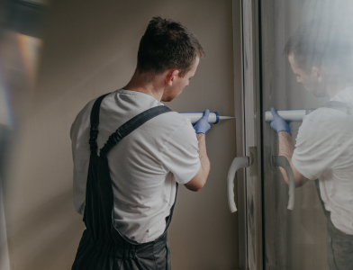 Professional window caulking for enhanced comfort and reduced energy loss.